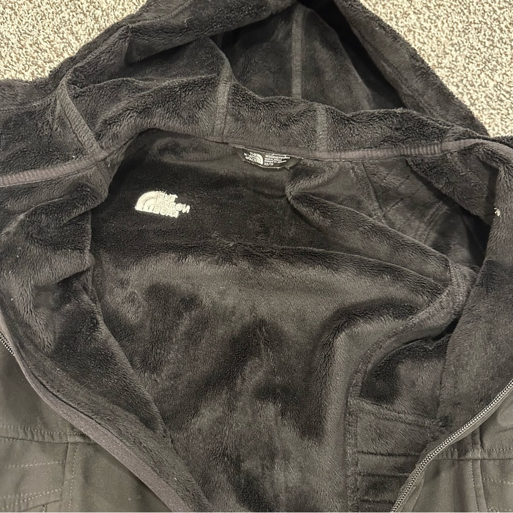 Northface Jacket With Soft Fleece Lining - image 3